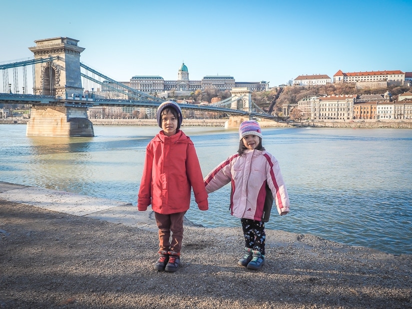 kids have fun in budapest